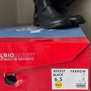 Arrow Black Women's Boots with Built-In Support